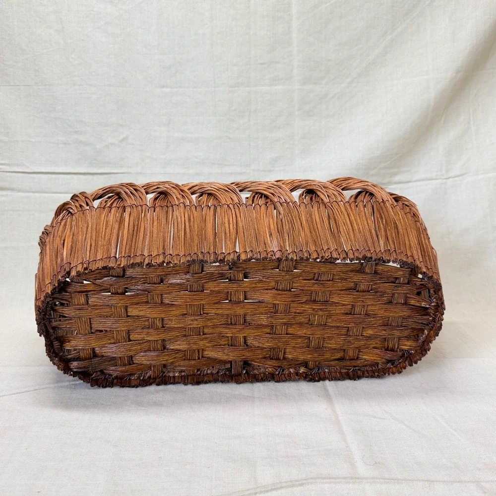 Vintage Wicker Bathroom Basket Scalloped Storage Basket Hand Towel Organizer